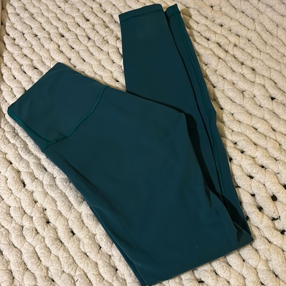 Lululemon size 6 HR leggings 30” inseam